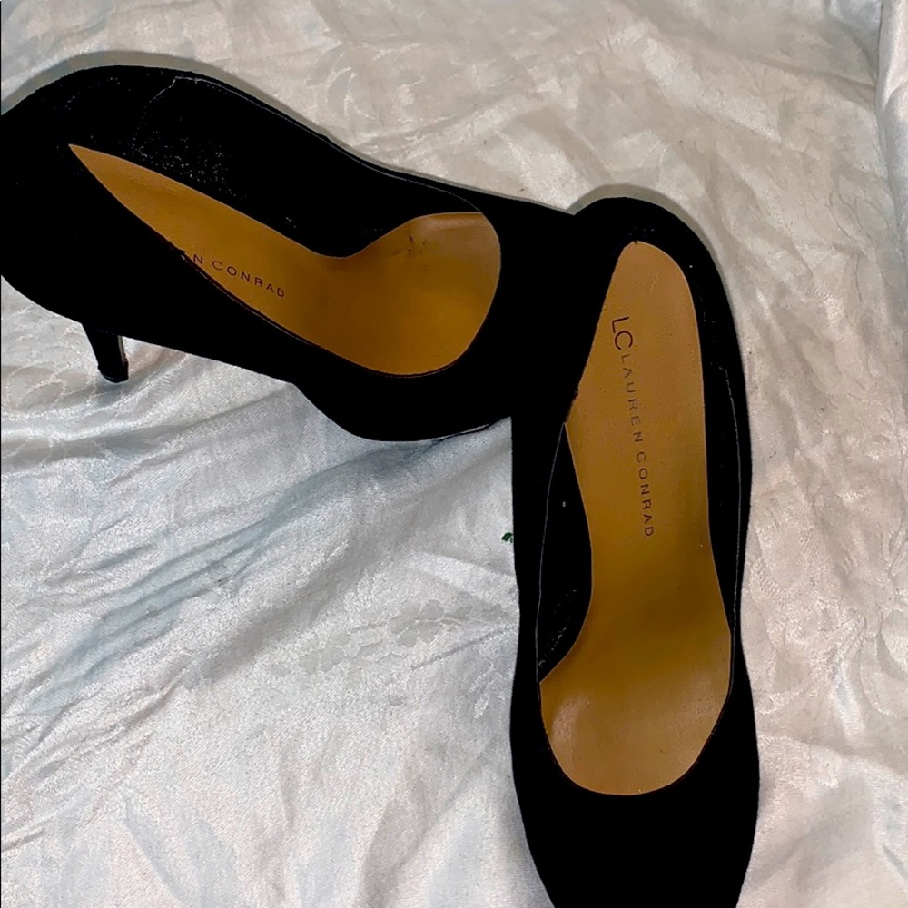 Lauren Conrad dark navy blue suede shoe high pumps - Picture 2 of 4
